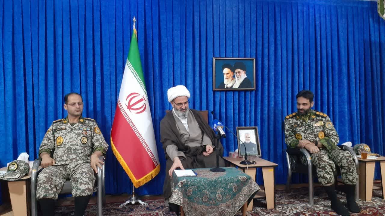 نیروهای ارتش جمهوری اسلامی ایران از بدنه مردم و دلسوز مردم هستند